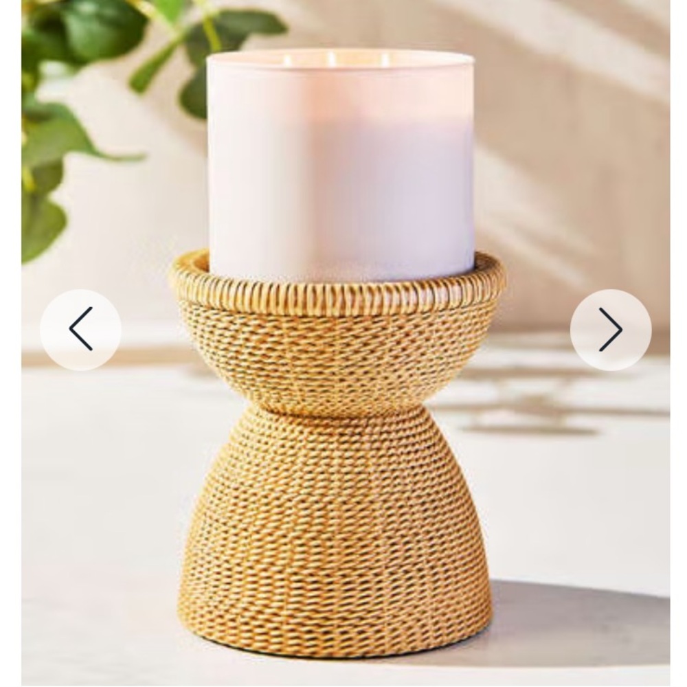“WOVEN” Pedestal 3-Wick Candle Holder, B&BW, 4.7” D x 5.6” H, NWTag base
